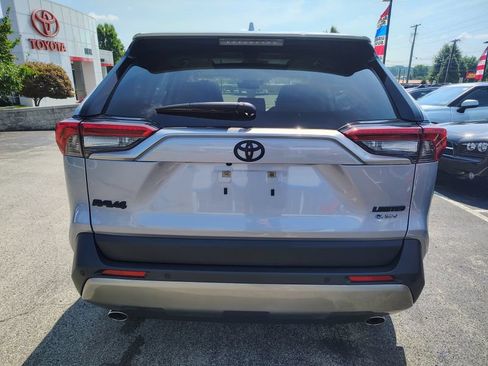 Used 2025 Toyota RAV4 Limited w/ Advanced Technology Package AWD/4WD image 5
