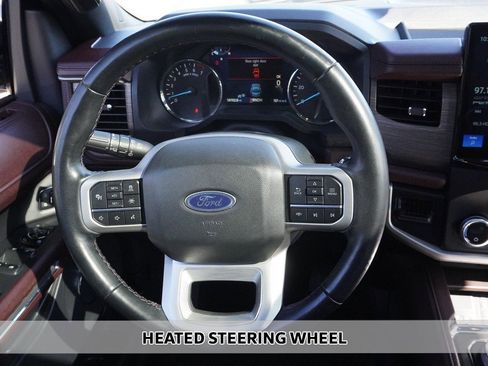 Used 2024 Ford Expedition Limited image 11