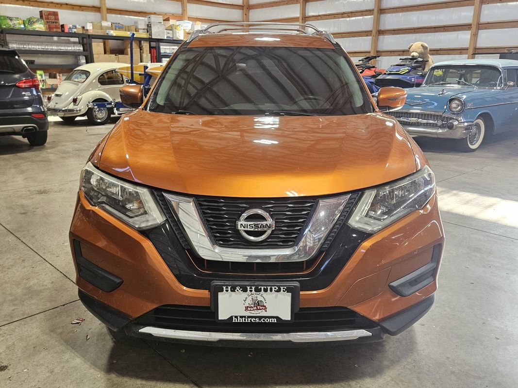 Used 2017 Nissan Rogue S w/ S Appearance Package AWD/4WD image 11