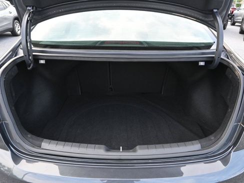 Used 2020 Hyundai Elantra SE FWD image 29