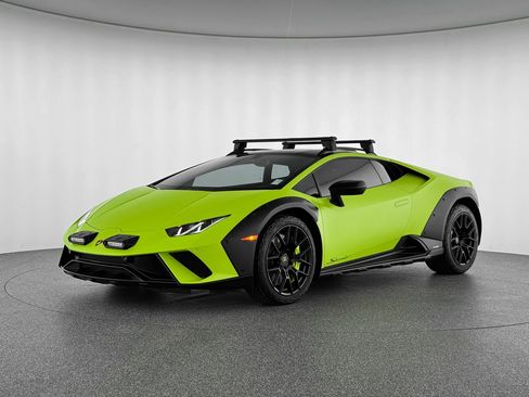 Used 2023 Lamborghini Huracan Sterrato image 1