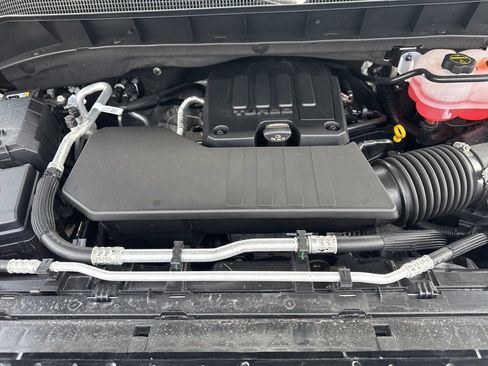 Used 2026 Chevrolet Silverado 1500 LT AWD/4WD image 36