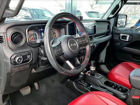 Used 2024 Jeep Wrangler Rubicon 392 image 18