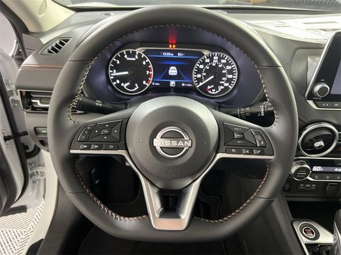 New 2025 Nissan Sentra SR image 11