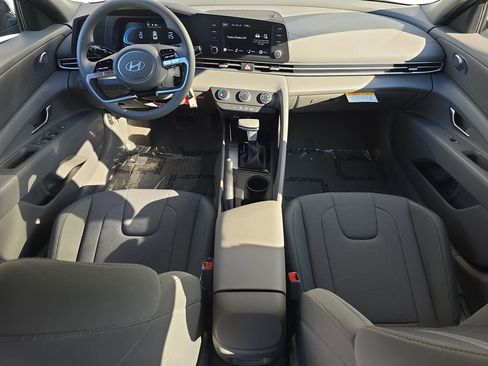 New 2026 Hyundai Elantra SE FWD image 37