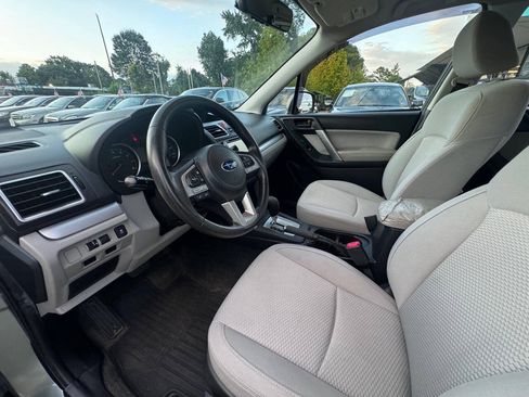 Used 2017 Subaru Forester 2.5i w/ Alloy Wheel Package AWD/4WD image 8