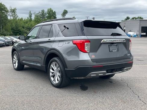 Used 2023 Ford Explorer XLT w/ Equipment Group 202A AWD/4WD image 29