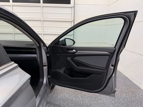 New 2026 Volkswagen Jetta SE FWD image 27