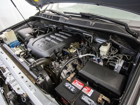 Used 2014 Toyota Sequoia Limited image 50