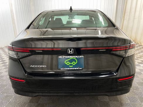 Used 2025 Honda Accord SE image 15