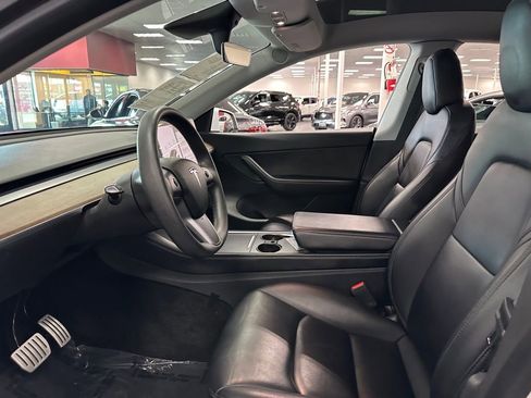 Used 2022 Tesla Model Y Performance image 14