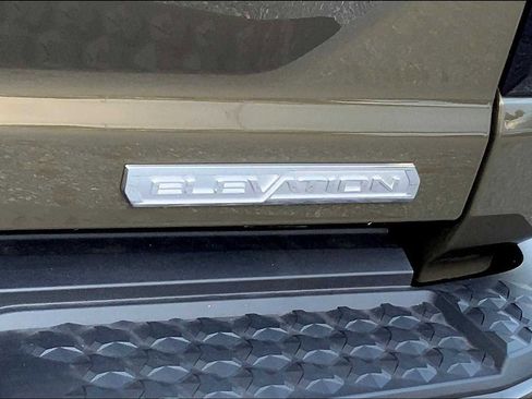 New 2025 GMC Canyon Elevation w/ Convenience Package image 15