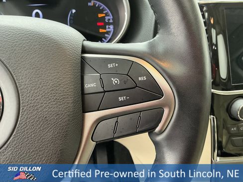 Used 2021 Jeep Grand Cherokee Limited image 10