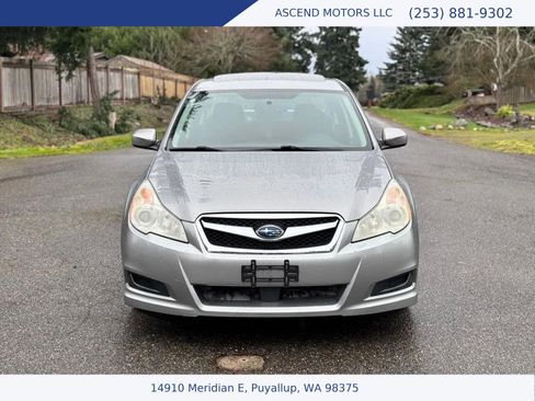 Used 2010 Subaru Legacy 2.5i Premium image 8