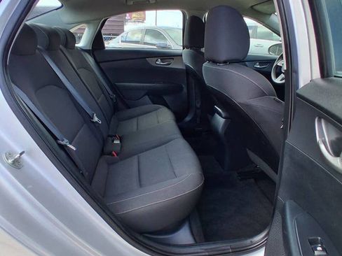 Used 2020 Kia Forte LXS image 12