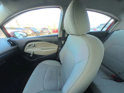 Used 2017 Kia Rio LX image 25