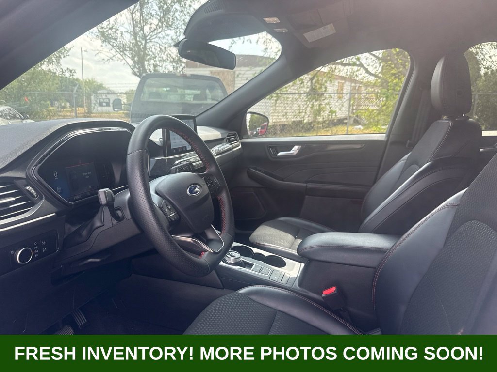 Used 2025 Ford Escape ST-Line FWD image 8