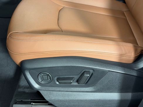 New 2026 Audi Q8 Premium Plus AWD/4WD image 13