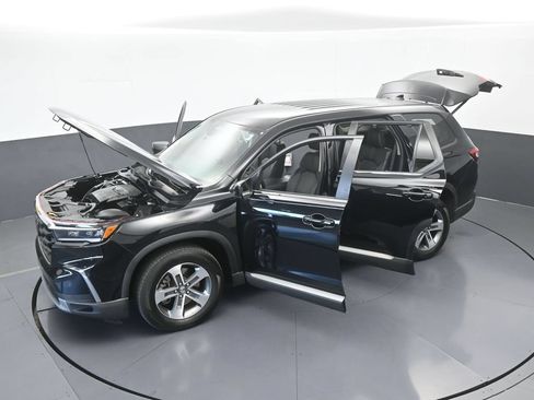 Used 2025 Honda Pilot EX-L image 67