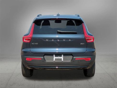 New 2026 Volvo XC40 B5 Core w/ Protection Package Premier image 5