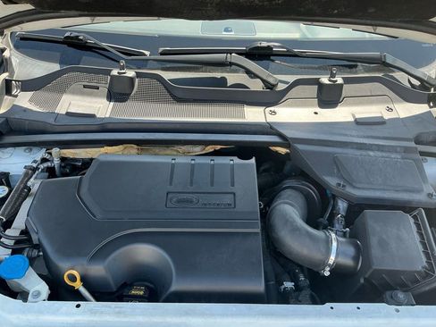 Used 2019 Land Rover Discovery Sport SE AWD/4WD image 25