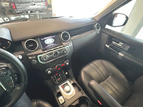 Used 2016 Land Rover LR4 HSE AWD/4WD image 40