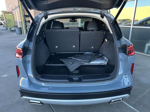 Used 2022 INFINITI QX50 Essential image 41