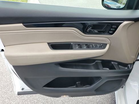 Used 2022 Honda Odyssey Elite image 18