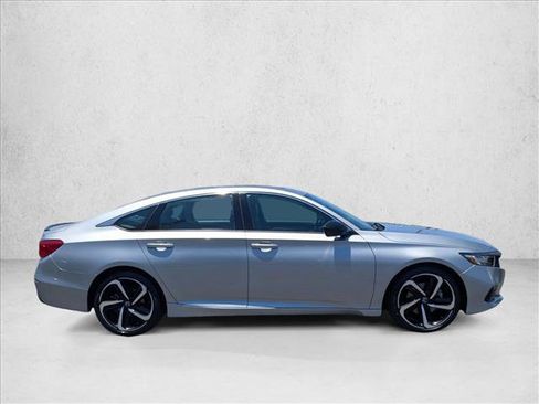 Used 2021 Honda Accord Sport image 5
