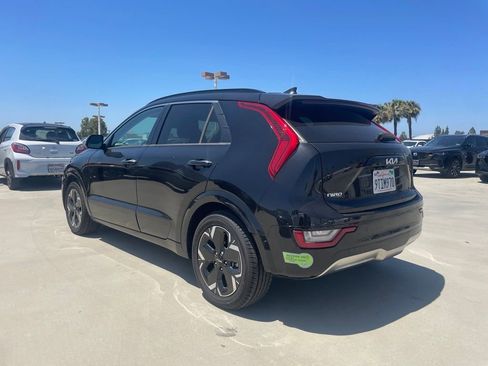 Used 2023 Kia Niro Wave FWD image 4