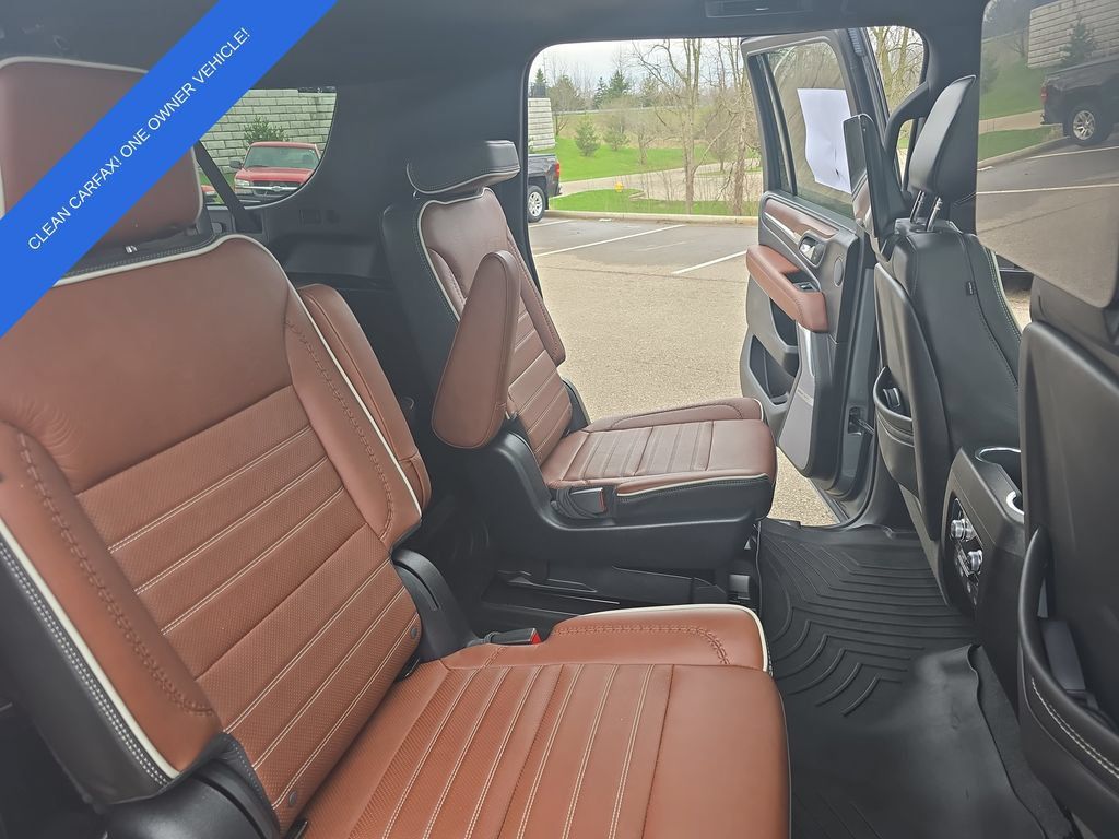 Certified 2023 GMC Yukon XL Denali Ultimate AWD/4WD image 11
