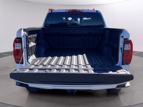 New 2026 GMC Canyon Elevation w/ Convenience Package RWD image 16