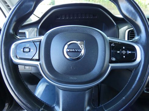 Used 2018 Volvo XC90 T6 Momentum w/ Convenience Package image 59