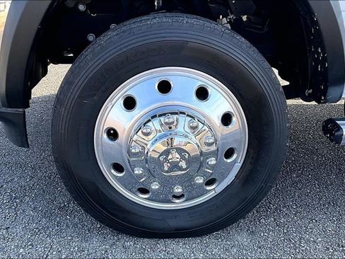 New 2024 RAM 5500 Tradesman w/ Chrome Appearance Group image 11