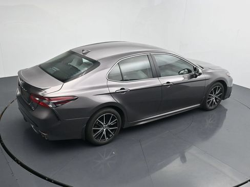 Used 2024 Toyota Camry SE AWD/4WD image 28