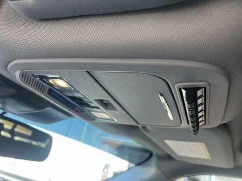 Used 2023 Ford F250 Lariat w/ Lariat Ultimate Package image 21