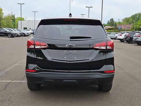 Used 2023 Chevrolet Equinox LS w/ LS Convenience Package AWD/4WD image 5