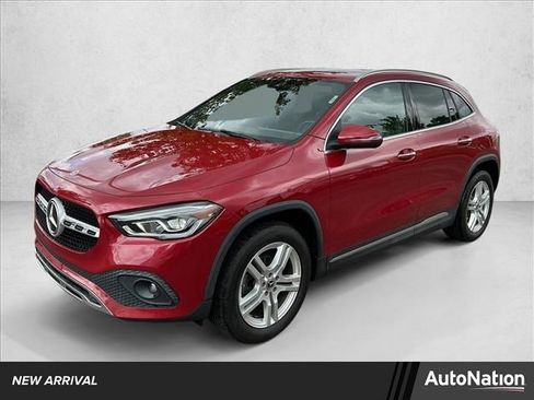 Used 2022 Mercedes-Benz GLA 250 4MATIC image 1