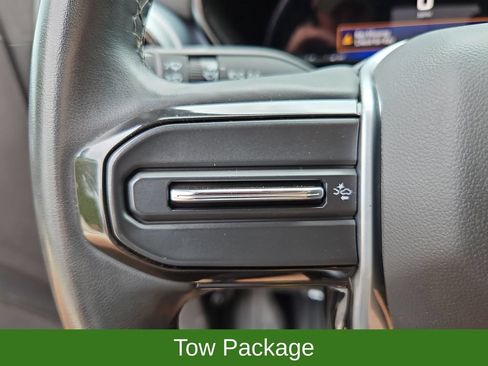 Used 2024 Chevrolet Colorado LT AWD/4WD image 11