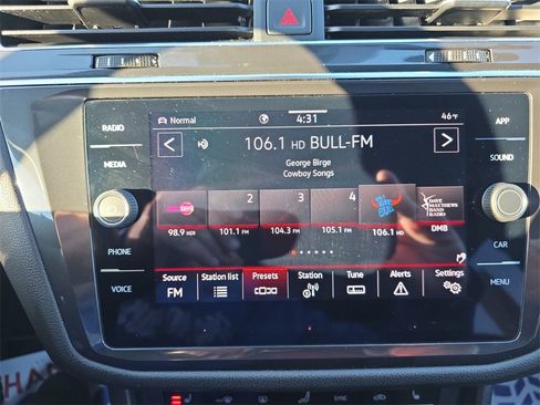 Used 2023 Volkswagen Tiguan SE R-Line image 17