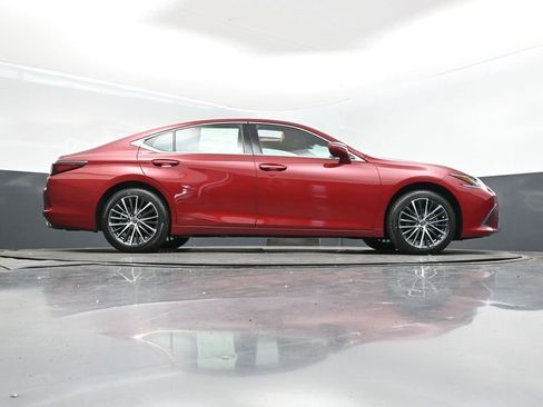 New 2025 Lexus ES 350 w/ Premium Package image 25