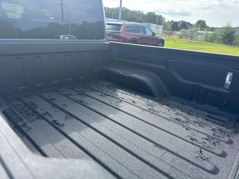 New 2025 Jeep Gladiator Sport AWD/4WD image 13