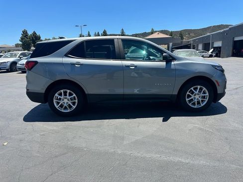 Used 2024 Chevrolet Equinox LS FWD image 5