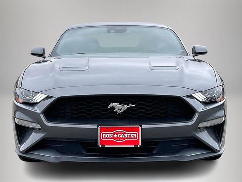 Certified 2022 Ford Mustang Coupe image 3