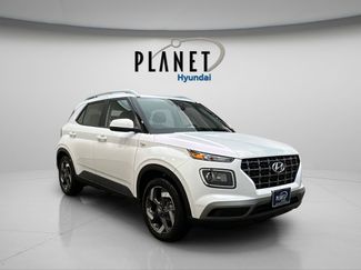 New 2026 Hyundai Venue SEL video 1