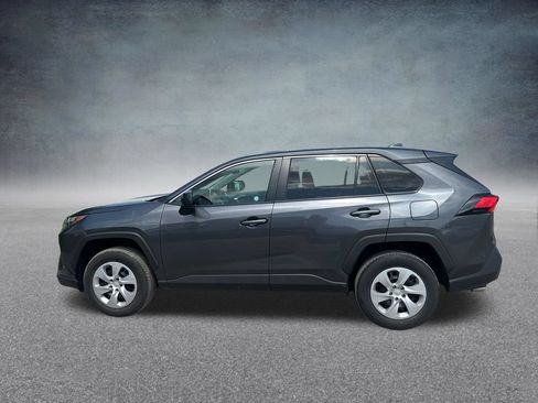 Used 2025 Toyota RAV4 LE AWD/4WD image 31