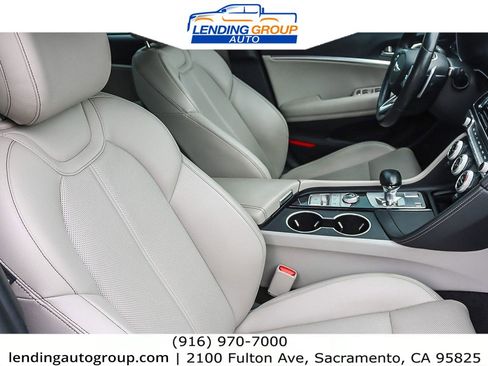 Used 2020 Genesis G70 2.0T image 15