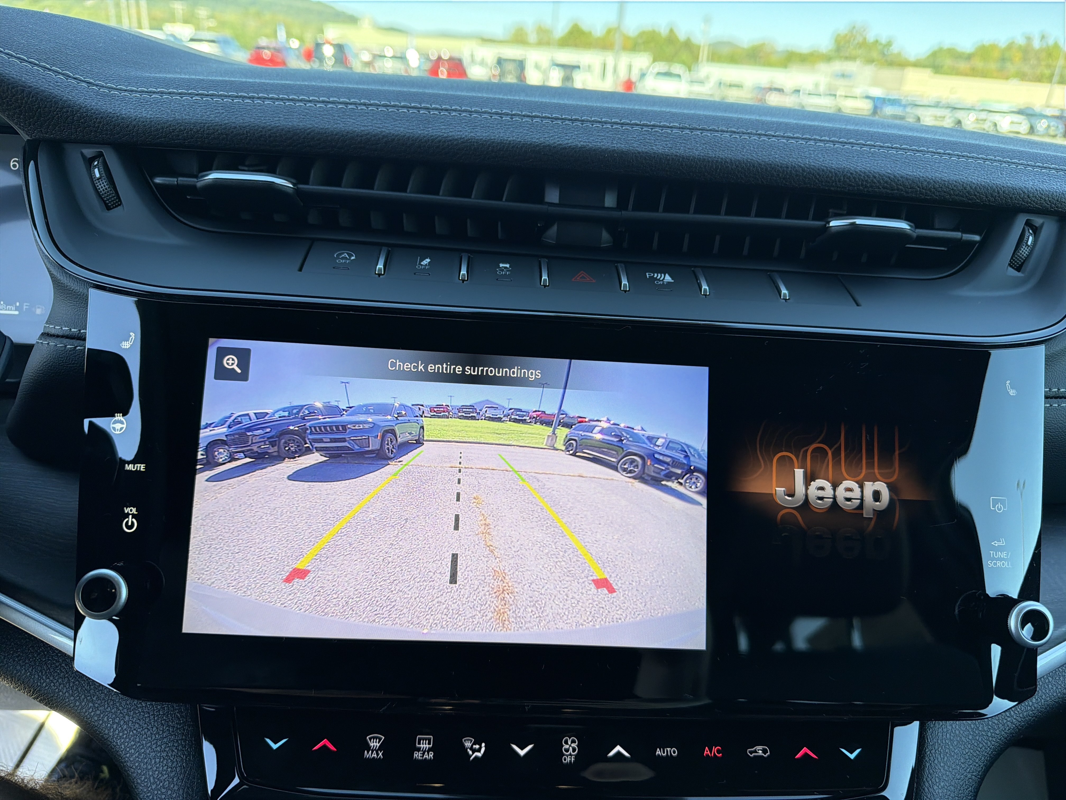 New 2027 Jeep Grand Cherokee Limited AWD/4WD image 26