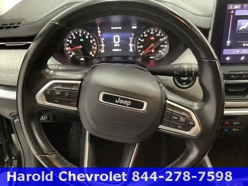 Used 2022 Jeep Compass Latitude image 16
