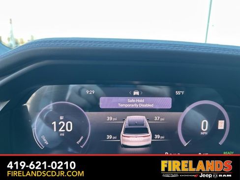 Used 2025 Jeep Wagoneer S Limited image 27